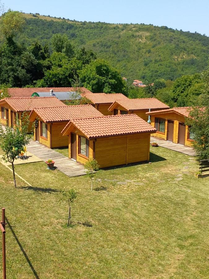 Вилно Селище Мировец Maluk Izvor  ภายนอก รูปภาพ