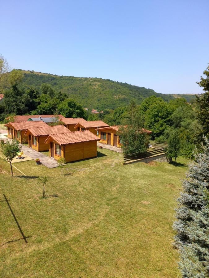 Вилно Селище Мировец Maluk Izvor  ภายนอก รูปภาพ