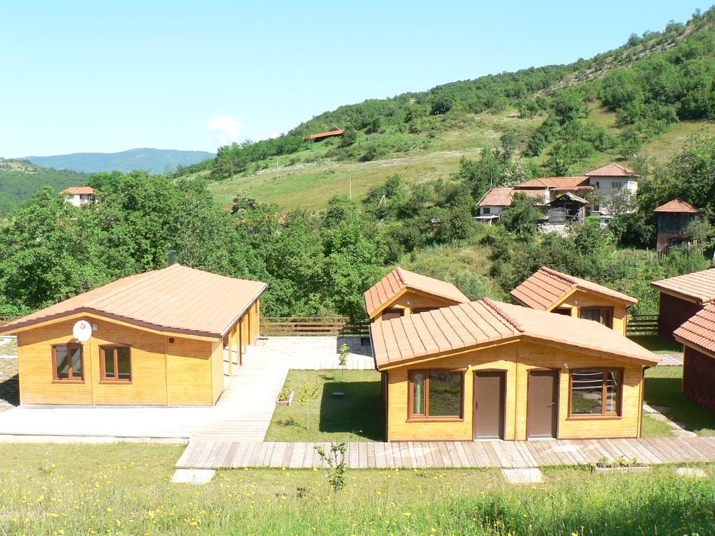 Вилно Селище Мировец Maluk Izvor  ภายนอก รูปภาพ